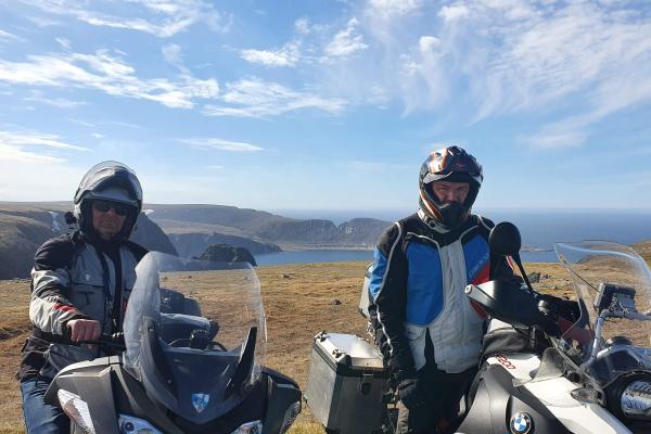 Samen met mijn broer aan de Noordkaap.